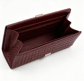 Burgundy Embossed Snake Skin Faux Leather Flap Clutch Bag, Evening Formal Handbag with Metal Lock Closure, Bulk Supply for Established Fashion Brands & Luxury Department Stores